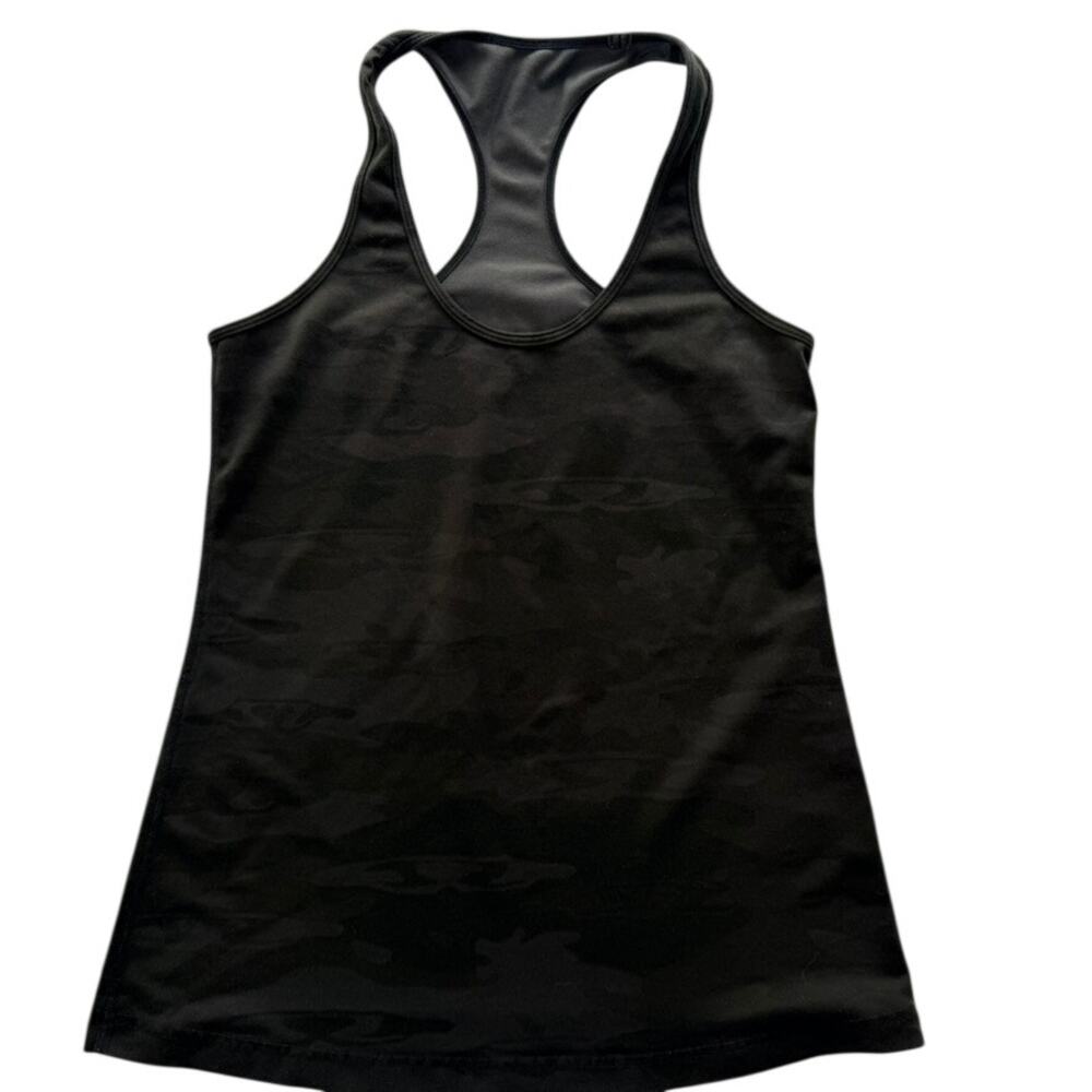 Lululemon Cool Racerback Tank Retro Camo Dark Green Size 6 RARE Original Fit